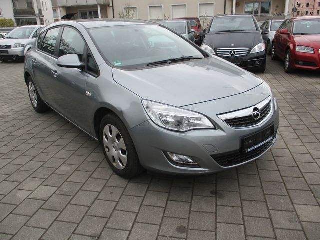 Opel Astra J Lim. Design Edition Automatik