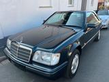 Mercedes-Benz Mercedes W124 Coupe im Neuwagenzustand - Mercedes-Benz: Coupe, C124