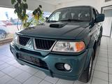 Mitsubishi Pajero Sport 2.5 TD Instyle *4X4(Allrandantieb)* - Mitsubishi Pajero: 2.5