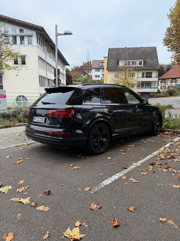 Audi Q7. 7 sitzer