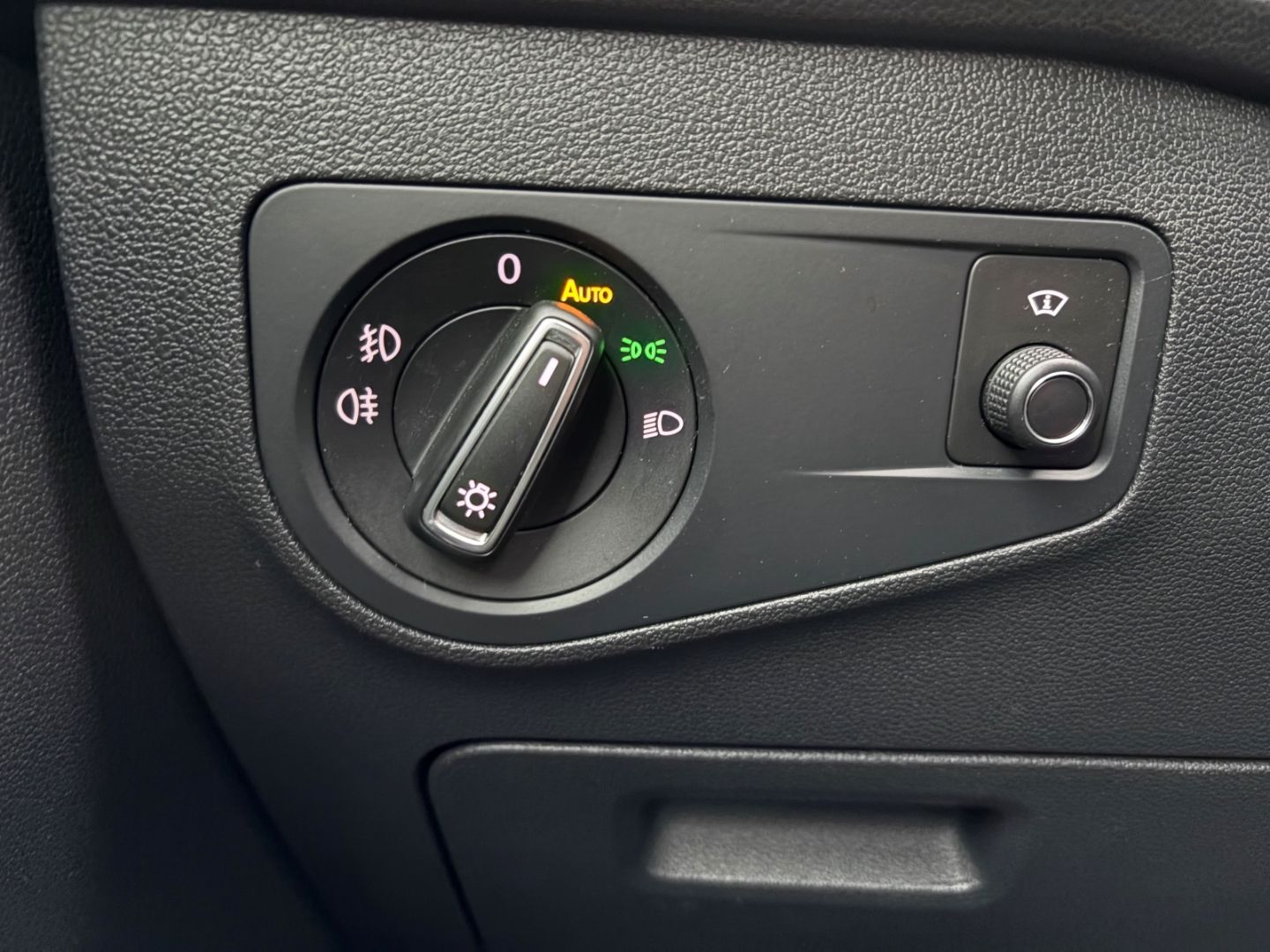 Fahrzeugabbildung Volkswagen Tiguan Highline BMT Start-Stopp 4Motion AHK