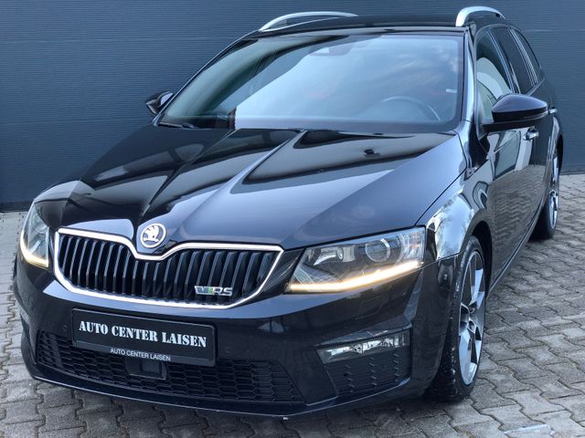 Skoda Octavia RS 4x4 DSG BiXenon Standheiz. Kam Navi