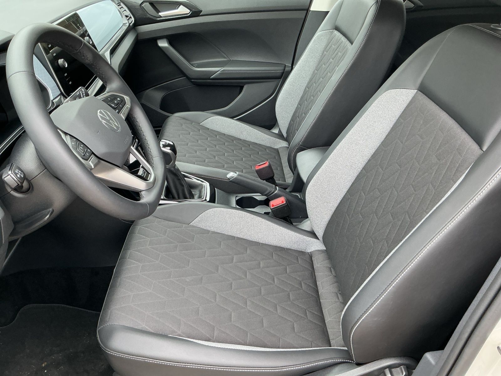 Volkswagen T-Cross - Bild 12