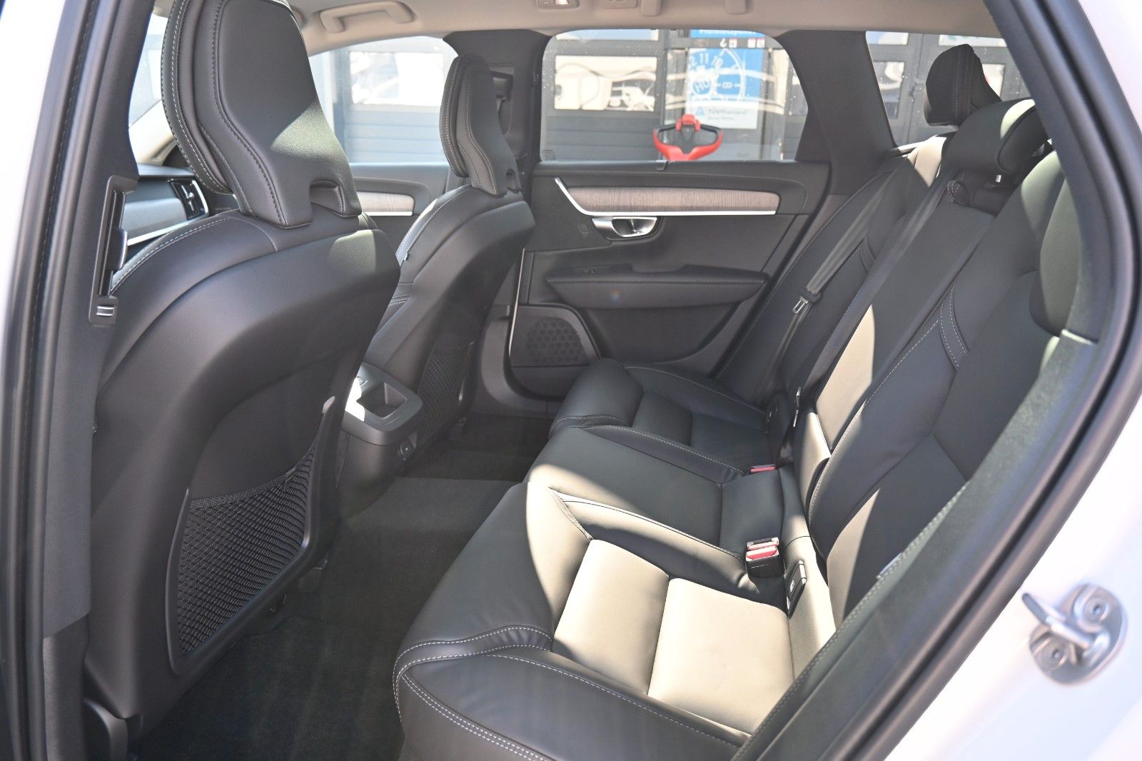 Fahrzeugabbildung Volvo V90 B4 Diesel Plus Dark*Pano*360°*STHZG*21 Zoll*