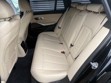 BMW 330 d M-Sport+Shadow+LED+Sound+el.Hckkl.+