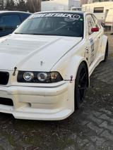 BMW 325i Coupe Rennfahrzeug mit DMSB Wagenpass - BMW: Renn