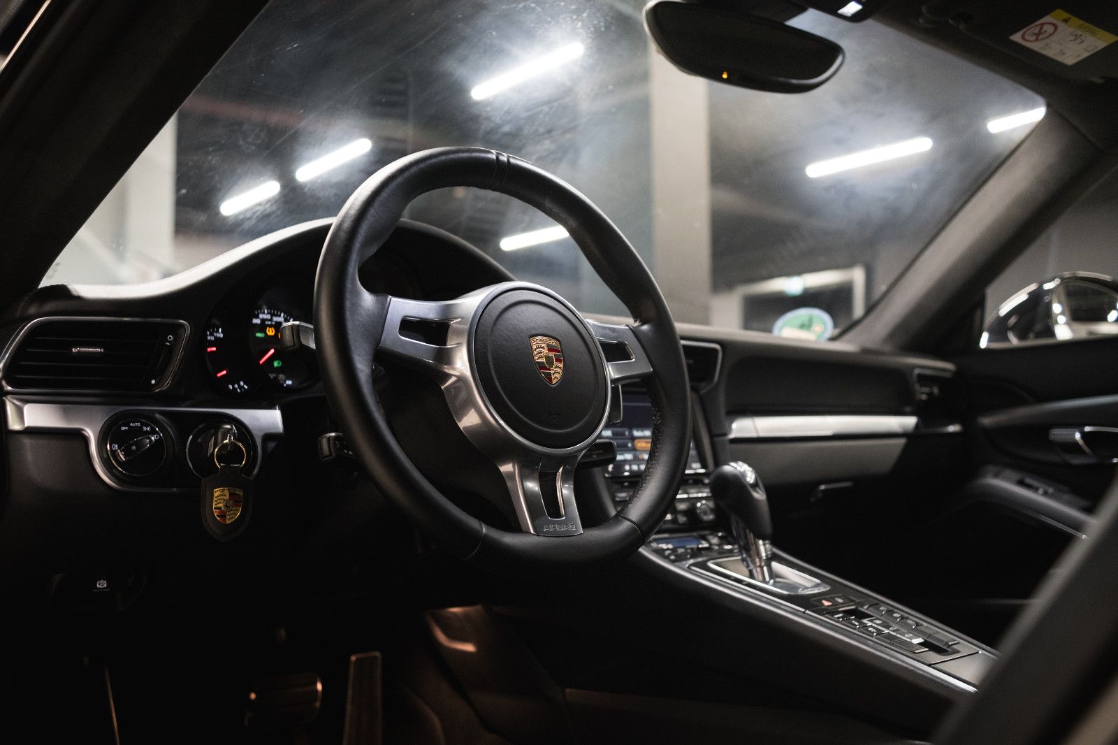 Fahrzeugabbildung Porsche 991/911 Carrera 4 -Approved-BOSE-PASM-Sportabgas