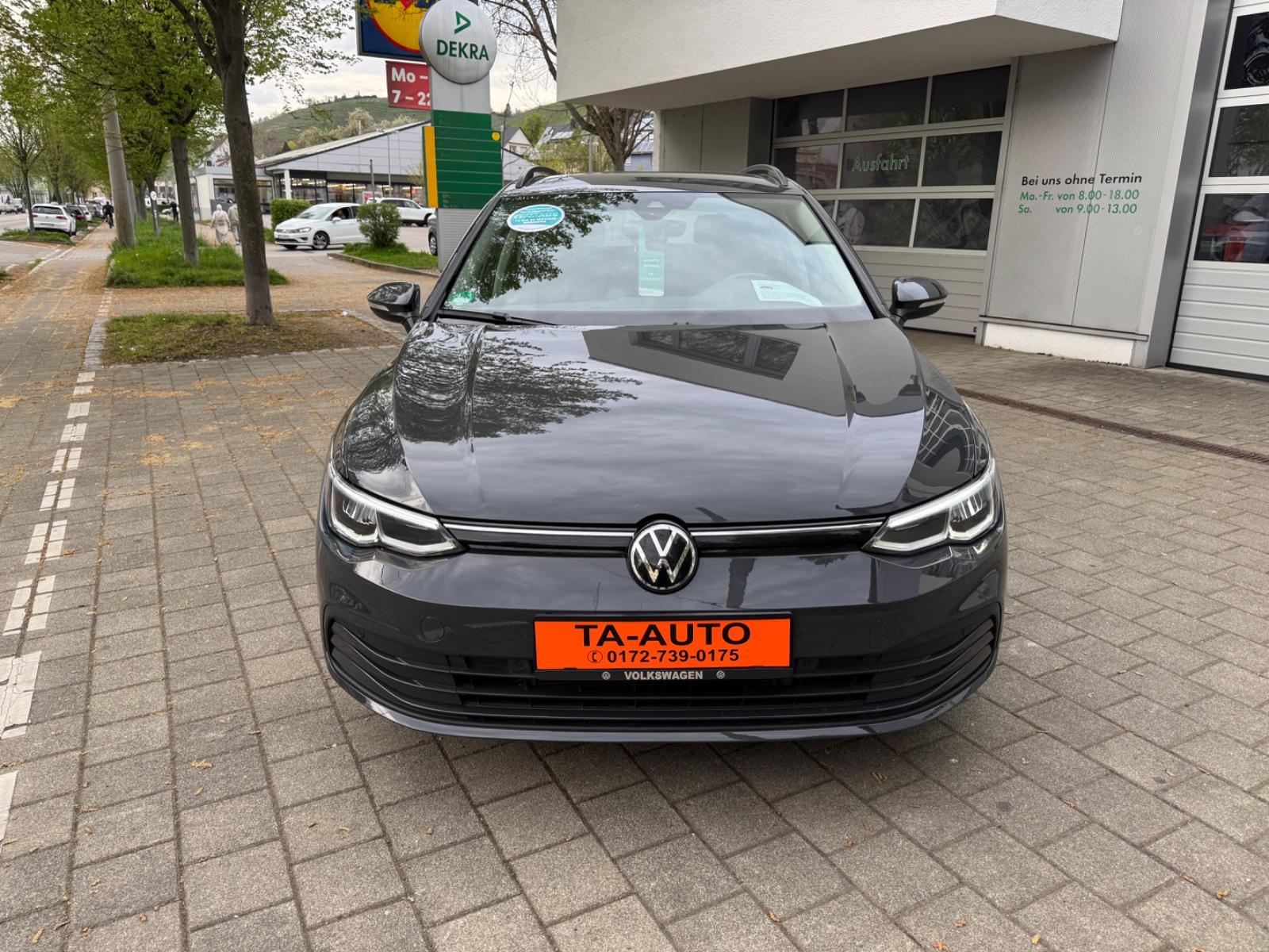 Volkswagen Golf VIII LIFE:NAVI:AUTOMATIK:2 JAHRE GARANTIE