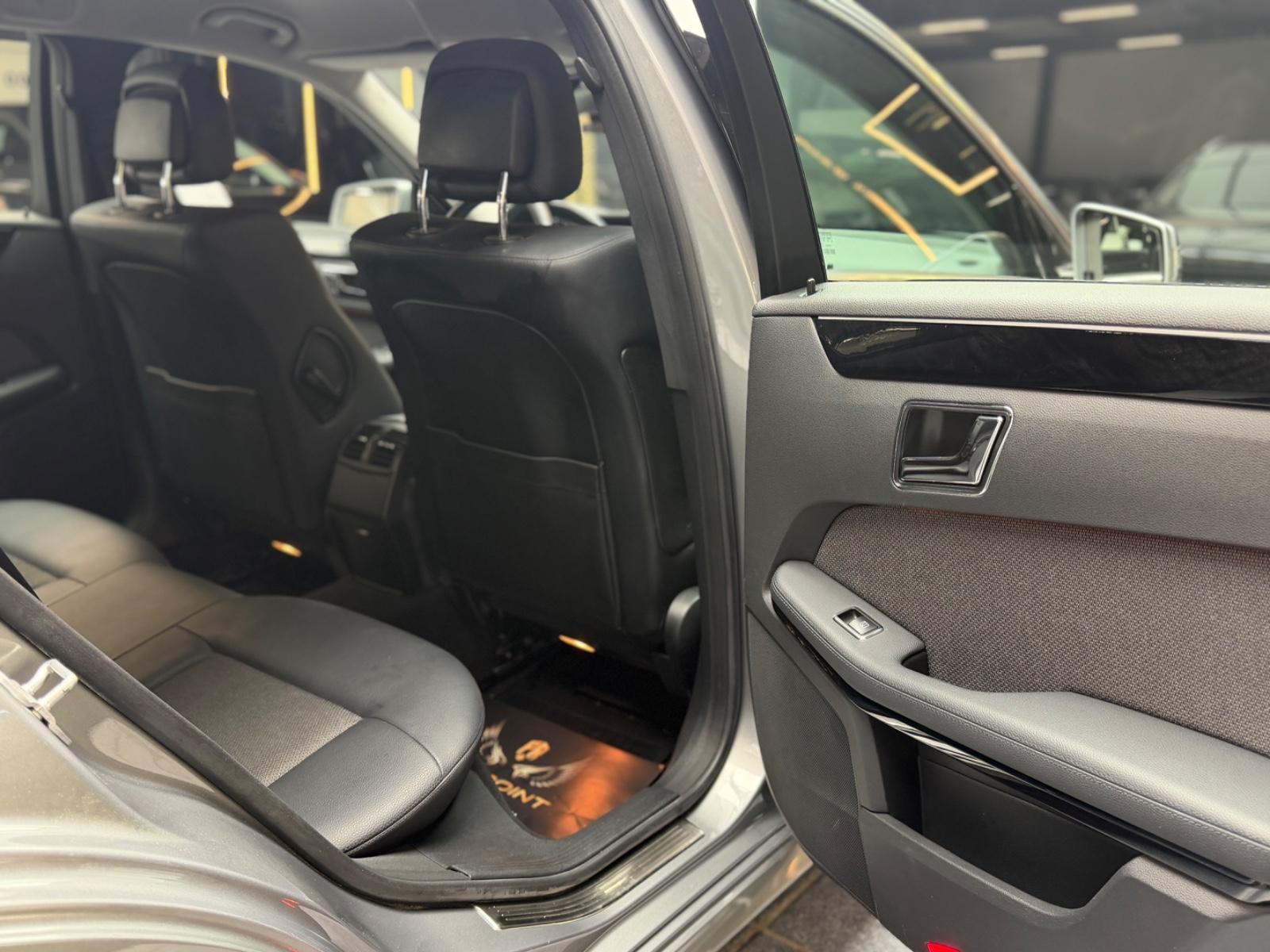 Mercedes-Benz E 200 E T-Modell  BlueEfficiency/LED/T-Leder/BT