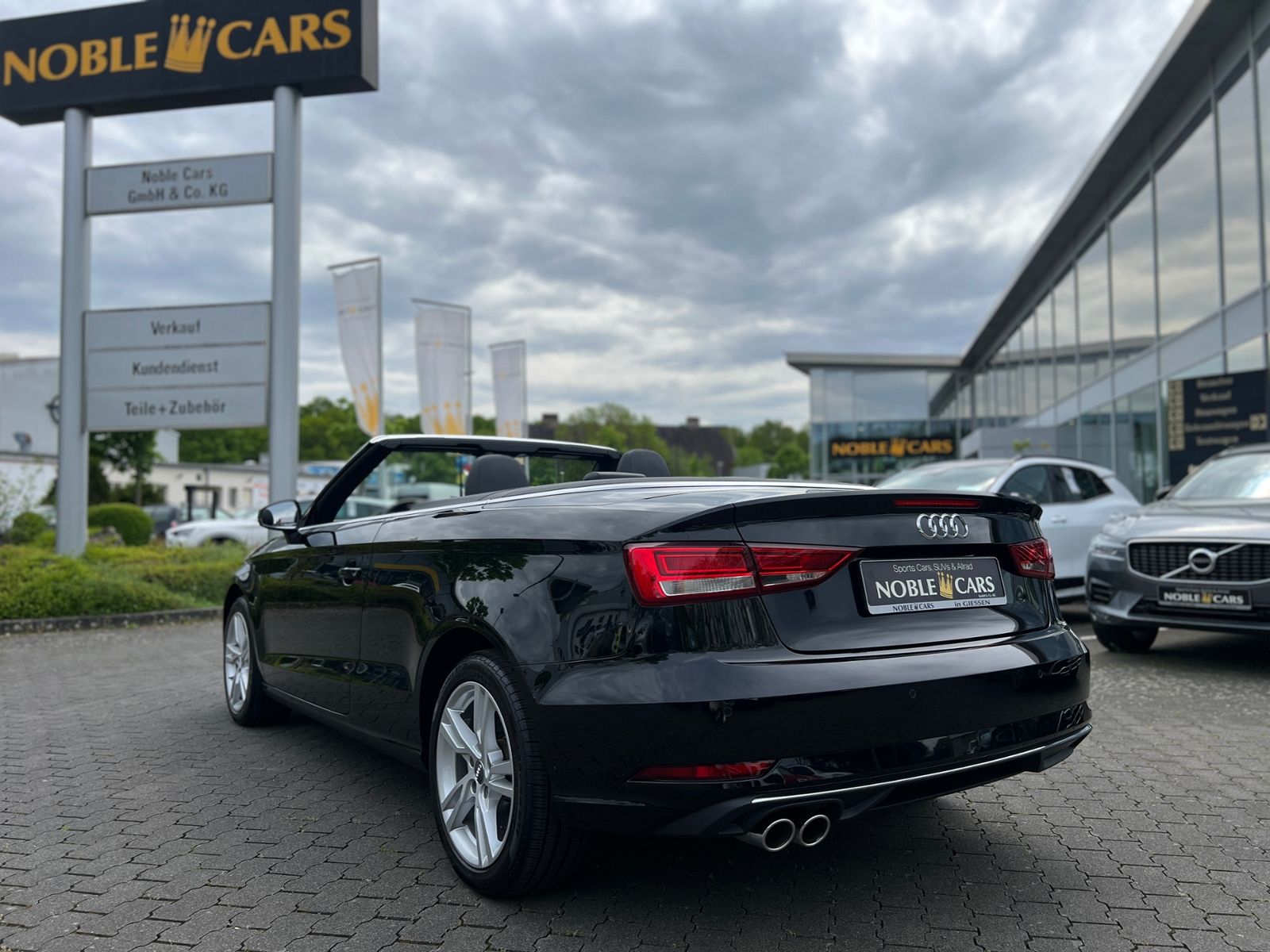 Fahrzeugabbildung Audi A3 Cabriolet  design 35 TFSI S tronic NAVI GRA S