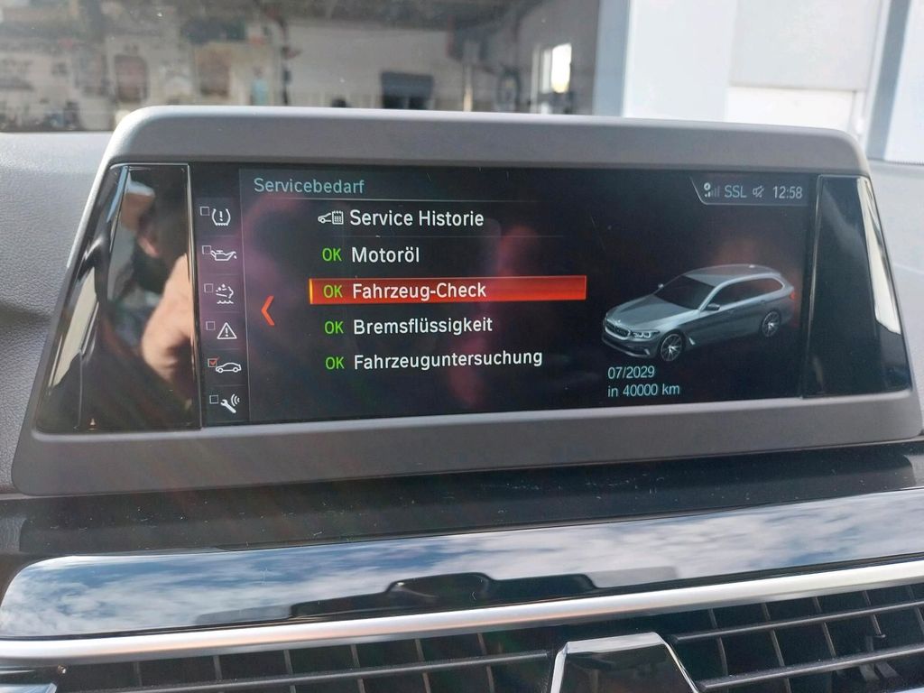 Image of BMW 530