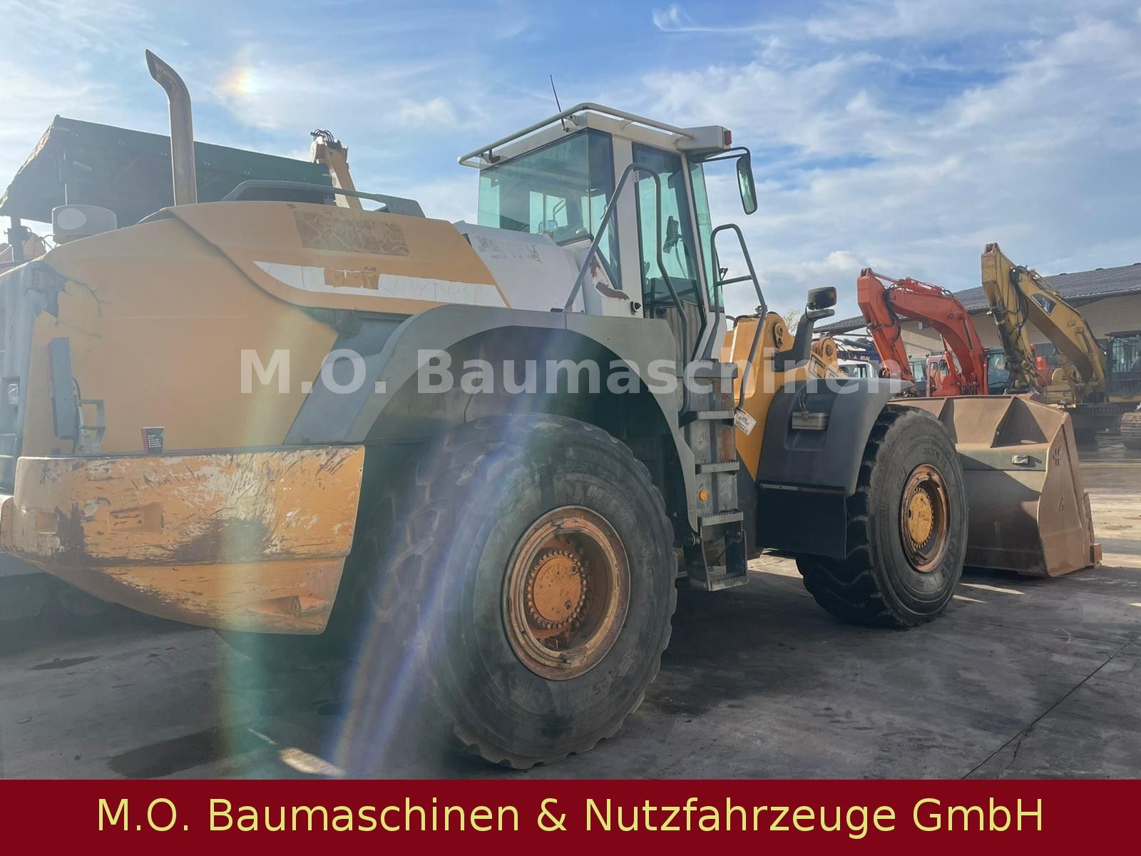 Fahrzeugabbildung Liebherr L 564  / Waage / AC / 24 t /