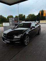 Mercedes-Benz Mercedes C350 Coupé AMG - Line C63 Optik - Mercedes-Benz C 350: Sportwagen