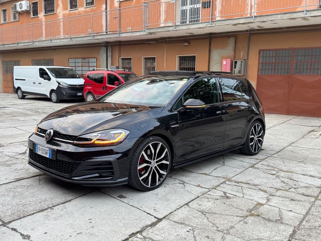 Image of Volkswagen Golf