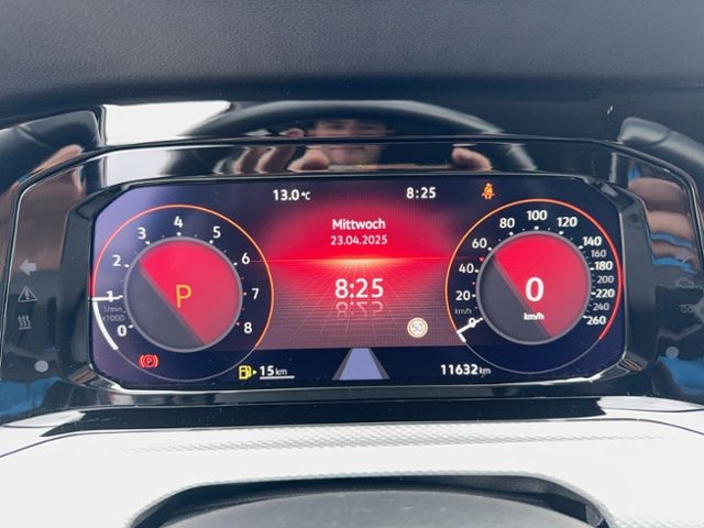 Golf VIII MOVE 1.0 TSI DSG STANDHZG.NAVI APP-CON