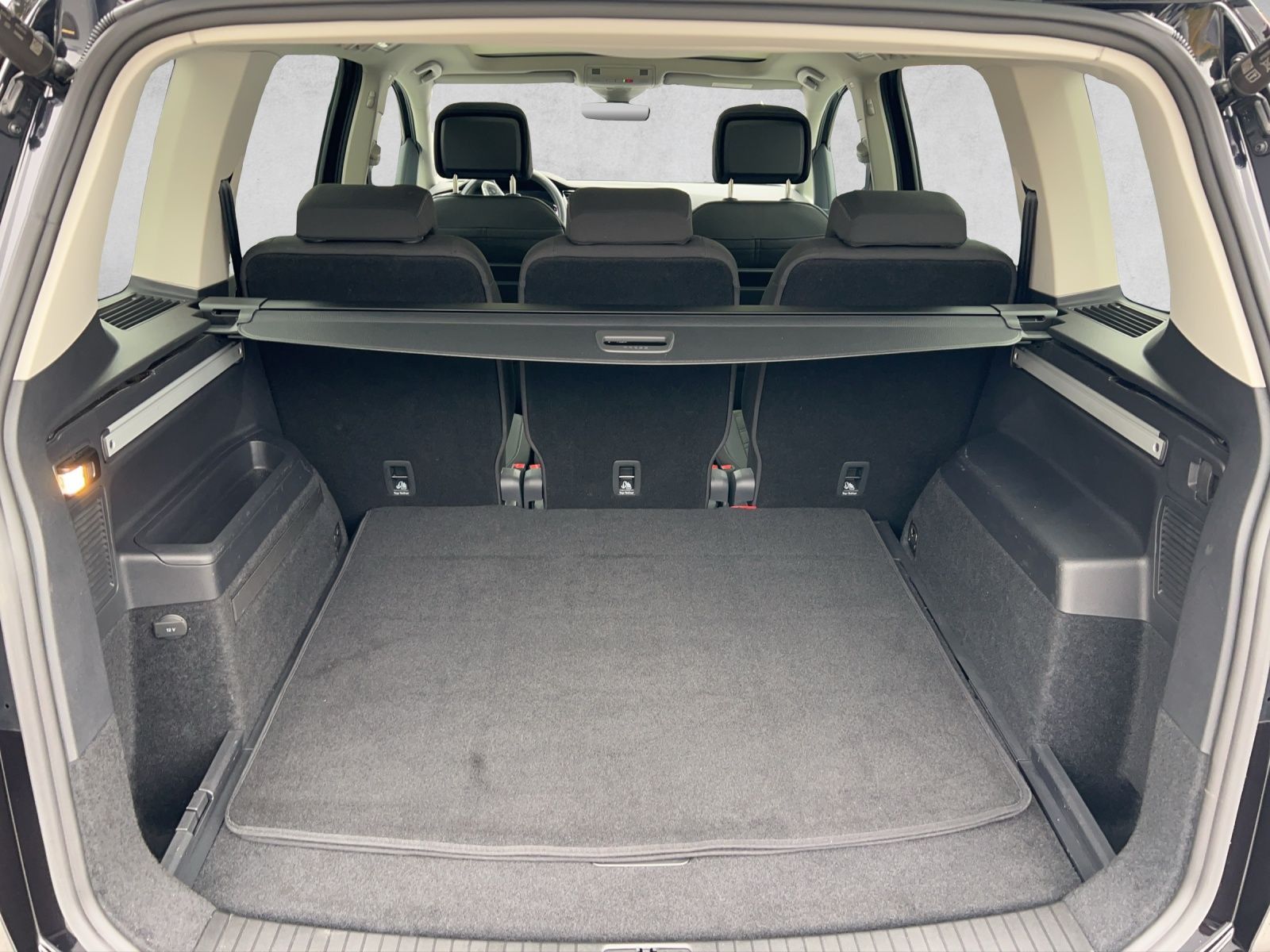 Touran Highline 1.5 TSI DSG Pano*Standhzg*Keyles