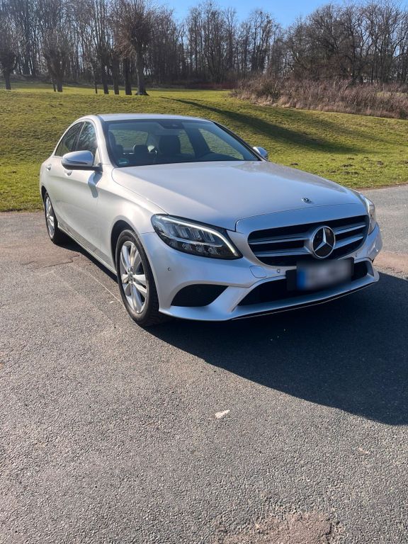 Image of Mercedes-Benz C 180