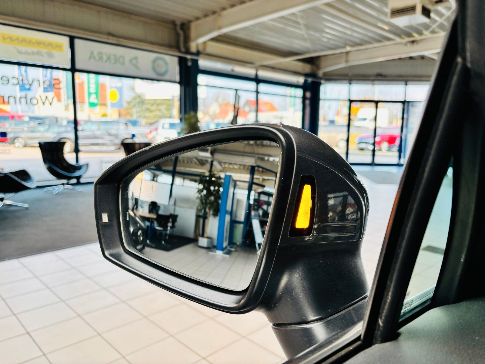 Fahrzeugbild 14