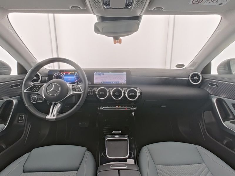 Fahrzeugabbildung Mercedes-Benz CLA 180 SB Progressive*LED*Kamera*Easy-Pack*MBUX