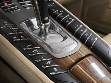 2009 Porsche PANAMERA — миниатюра 11