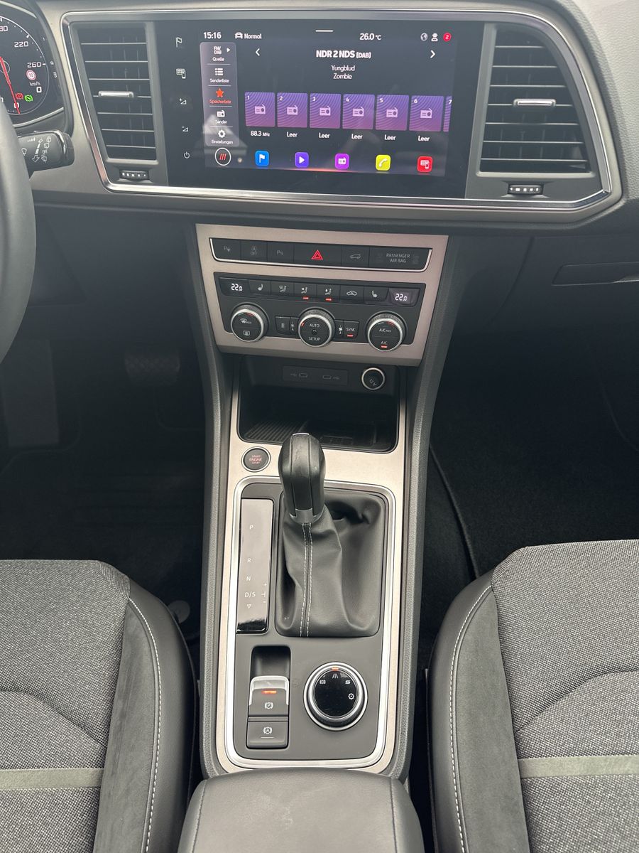 Fahrzeugabbildung SEAT Ateca Xperience NAV+LED+BEATS+KAMERA+VCOCKPIT+PP