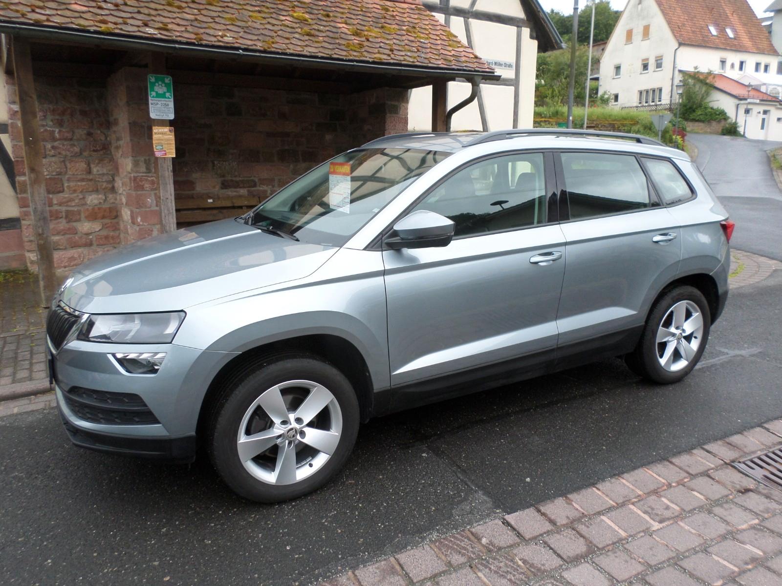 Skoda Karoq Ambition Klima Winterpaket Alu   1 Hand