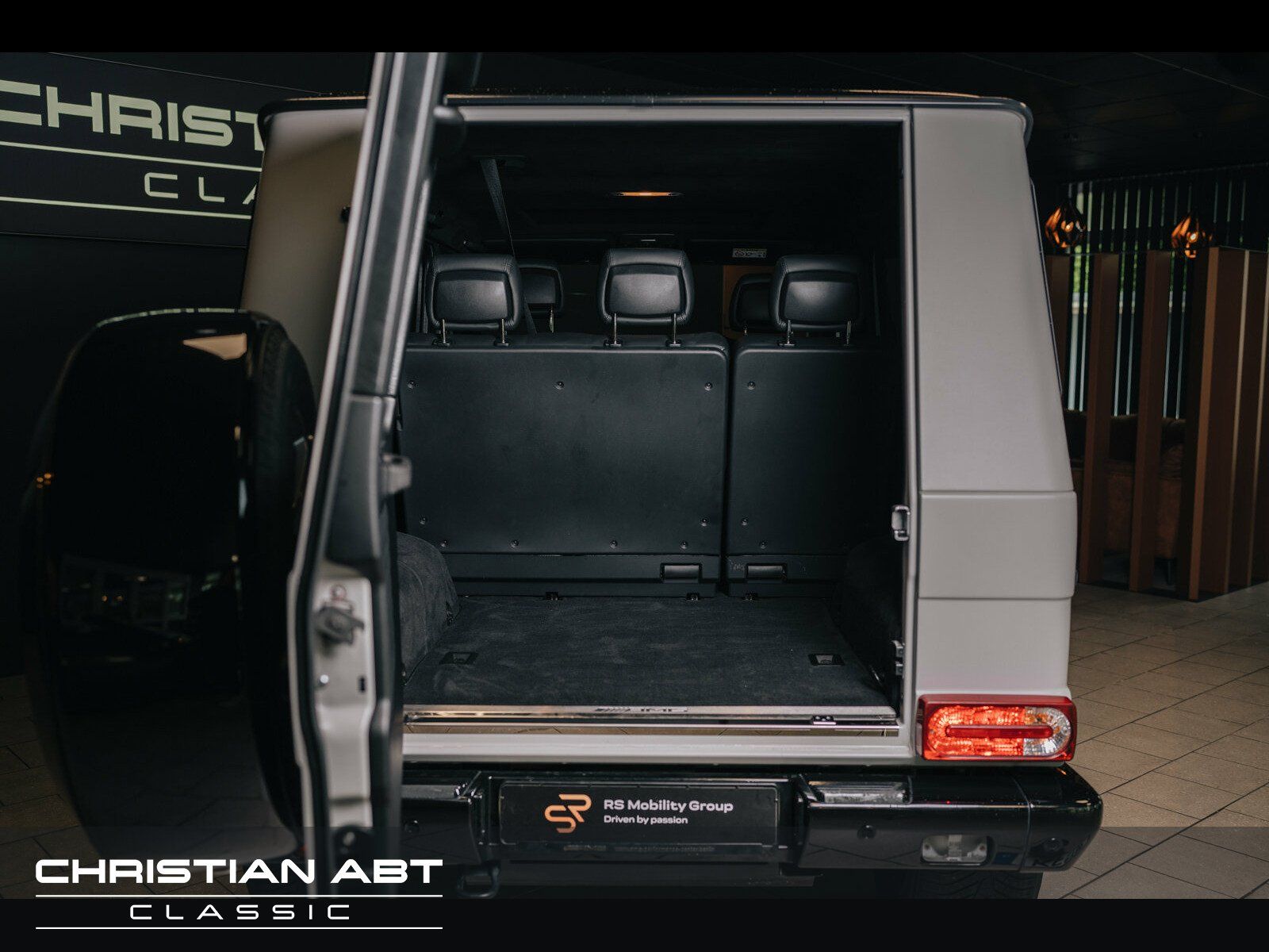 Fahrzeugabbildung Mercedes-Benz G 63 AMG Exclusive Edition COMAND APS/Distronic