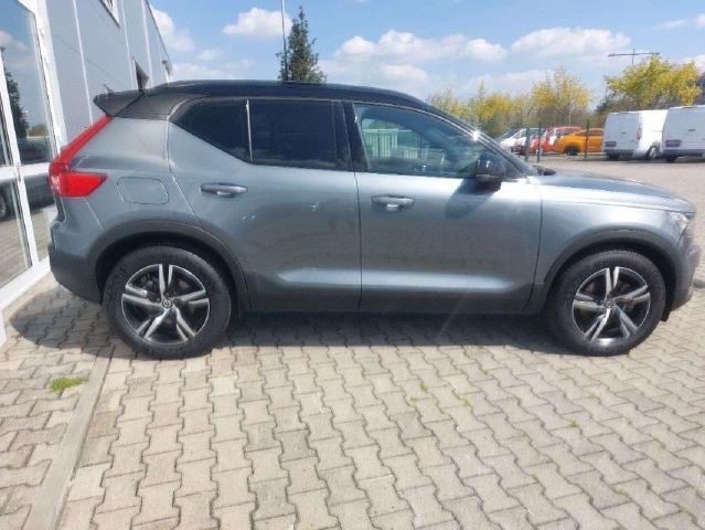 Volvo XC40 R Design AWD*Winterpaket*LED
