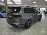 BMW X7 M60 i*PANO-SKY*B&W*HUD*KRISTALL*6-SITZ*360° - BMW X7 M60 in Berlin