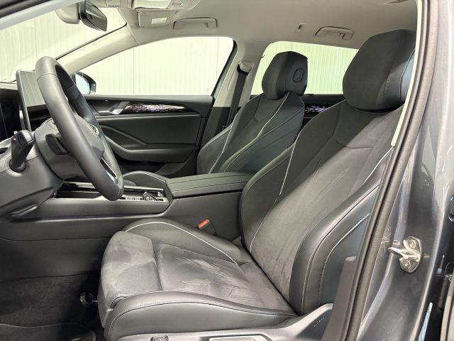 Passat Variant Elegance 2.0 TDI DSG IQ.LIGHT RFK
