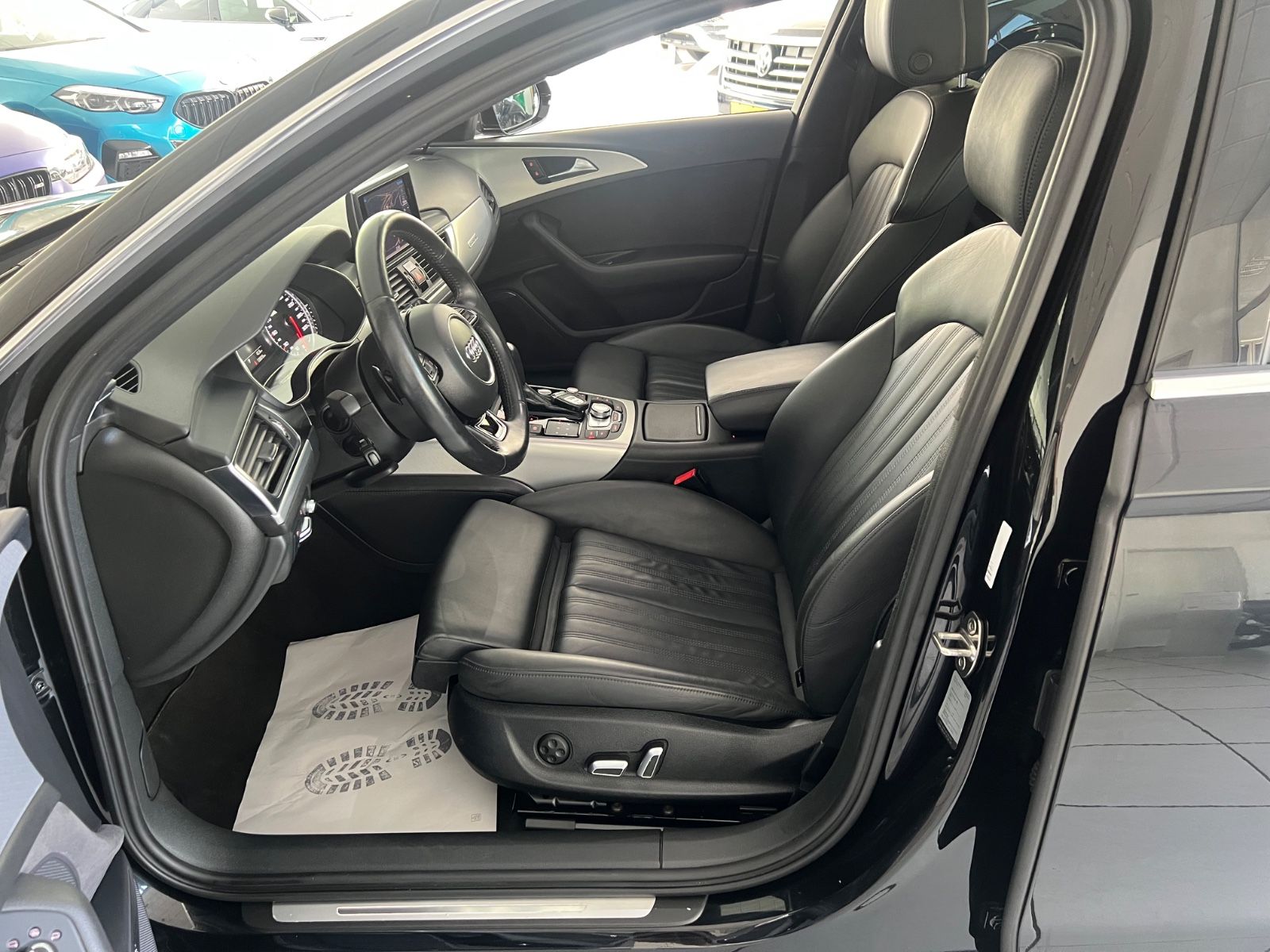 Fahrzeugabbildung Audi A6 Avant 3.0 TDI clean diesel quattro *PANO*HEAD