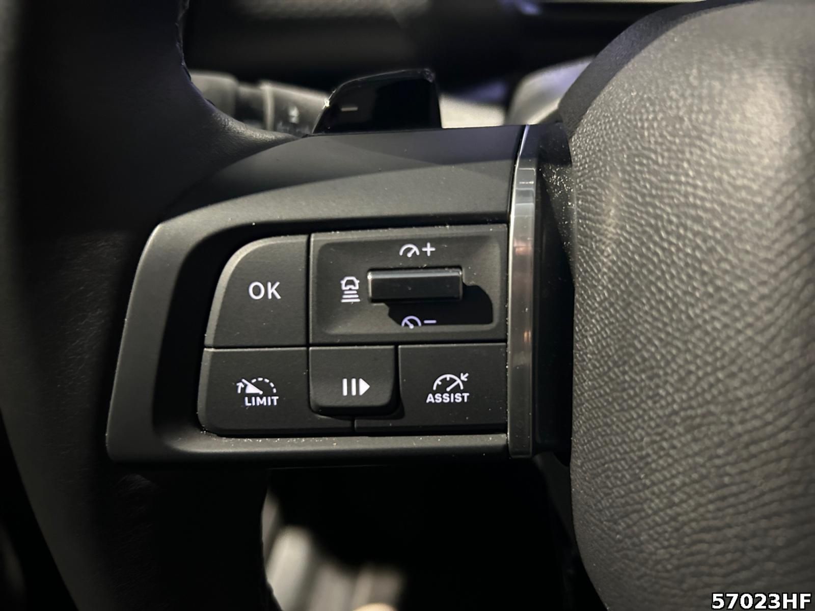 Fahrzeugabbildung Citroën C4 Max +DRIVEASSIST+CARPLAY+SHZ+NAVI+KEYLESS+