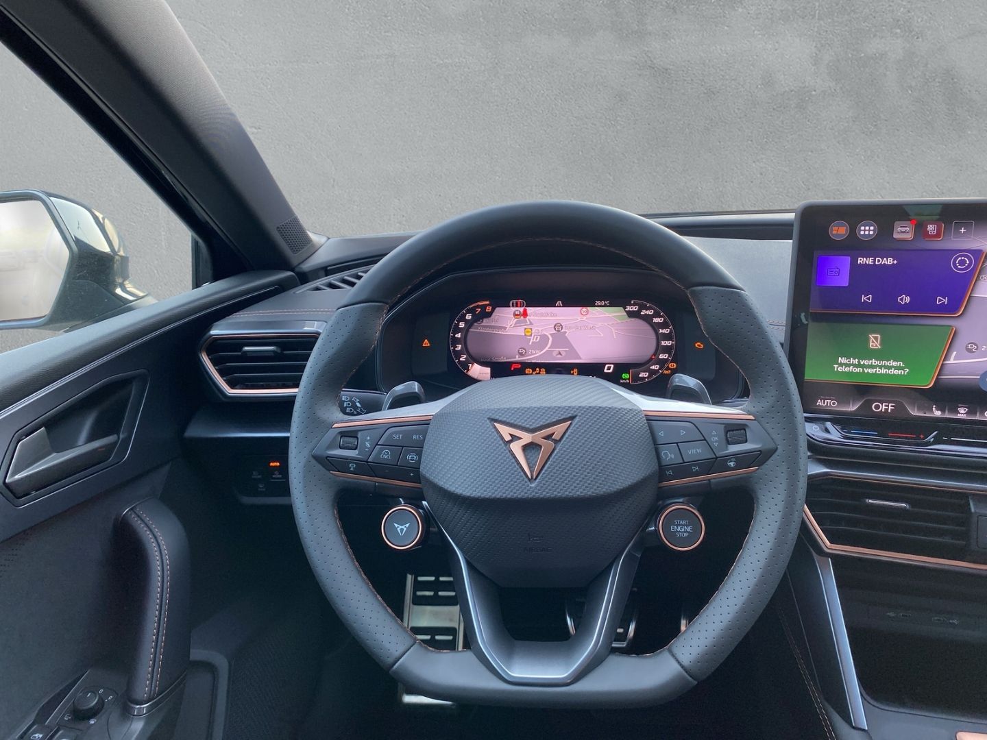 Fahrzeugabbildung CUPRA Leon 2.0 TSI 221 kW VZ*Matrix*NAVI*SHZ*ACC*Full-