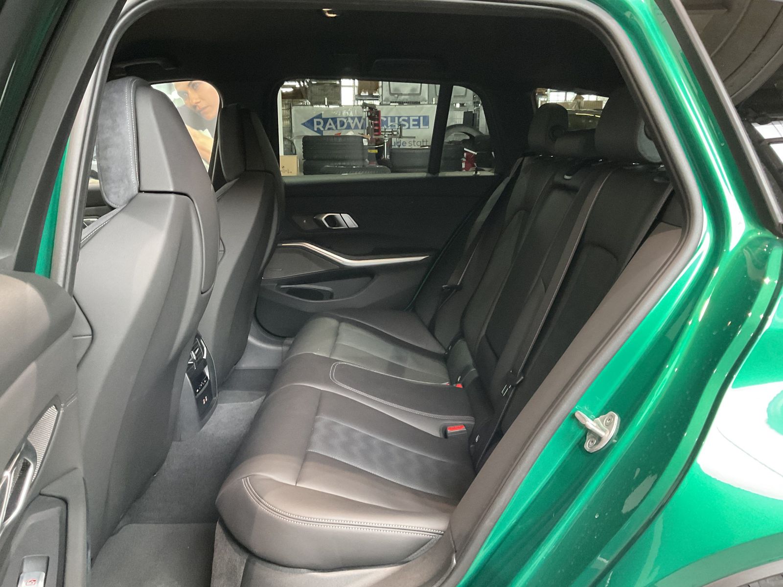 Fahrzeugabbildung BMW M3 Competition M Sportsitze, Harman Kardon, Dach