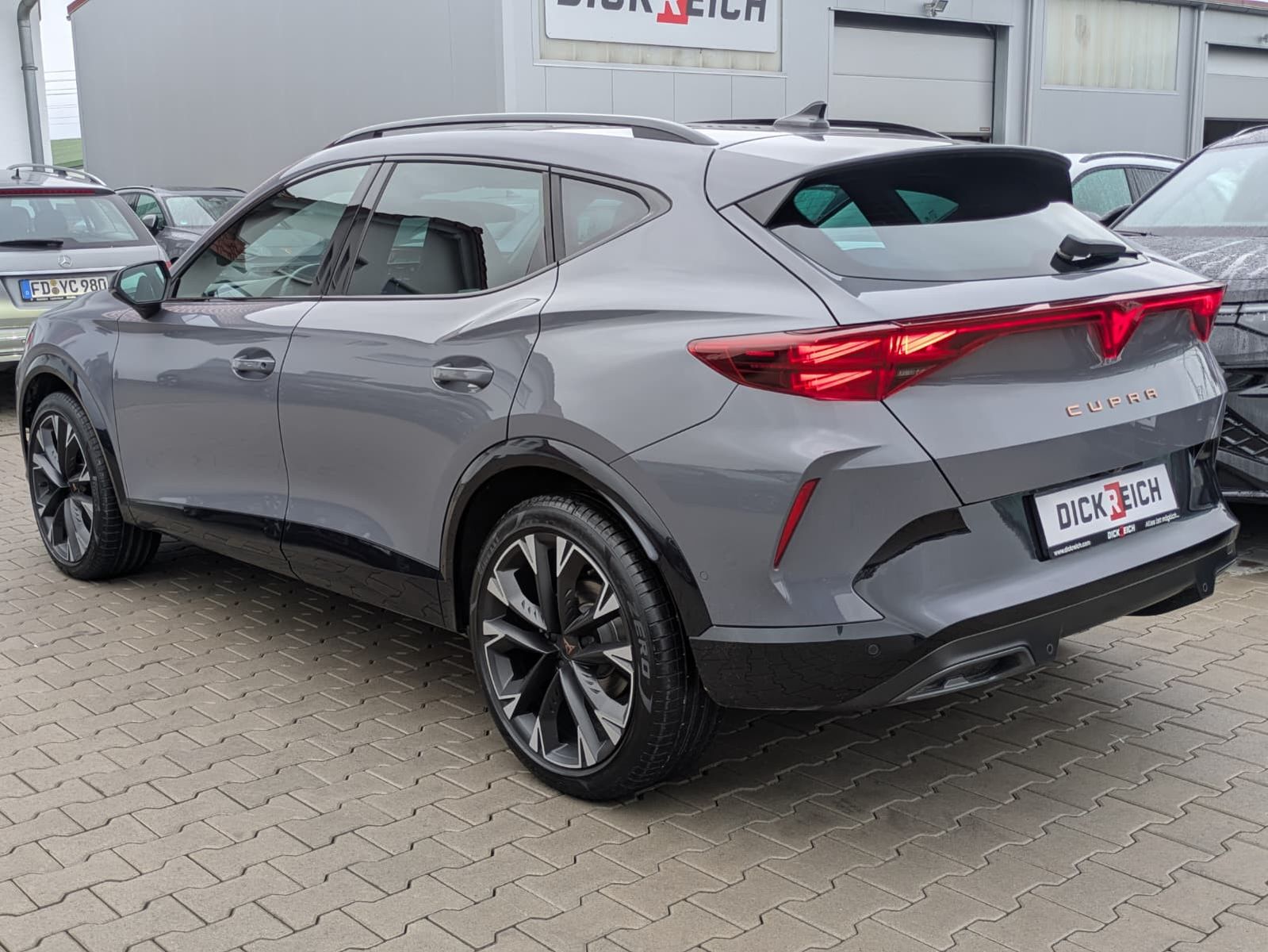 Fahrzeugabbildung CUPRA Formentor 1.5 eTSI PANO*MATRIX*SENNH.*DINAM*360°