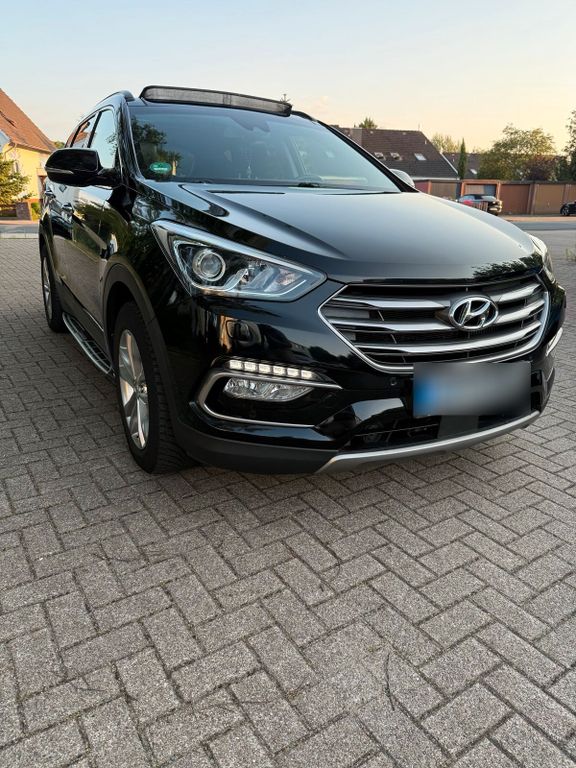 Image of Hyundai SANTA FE