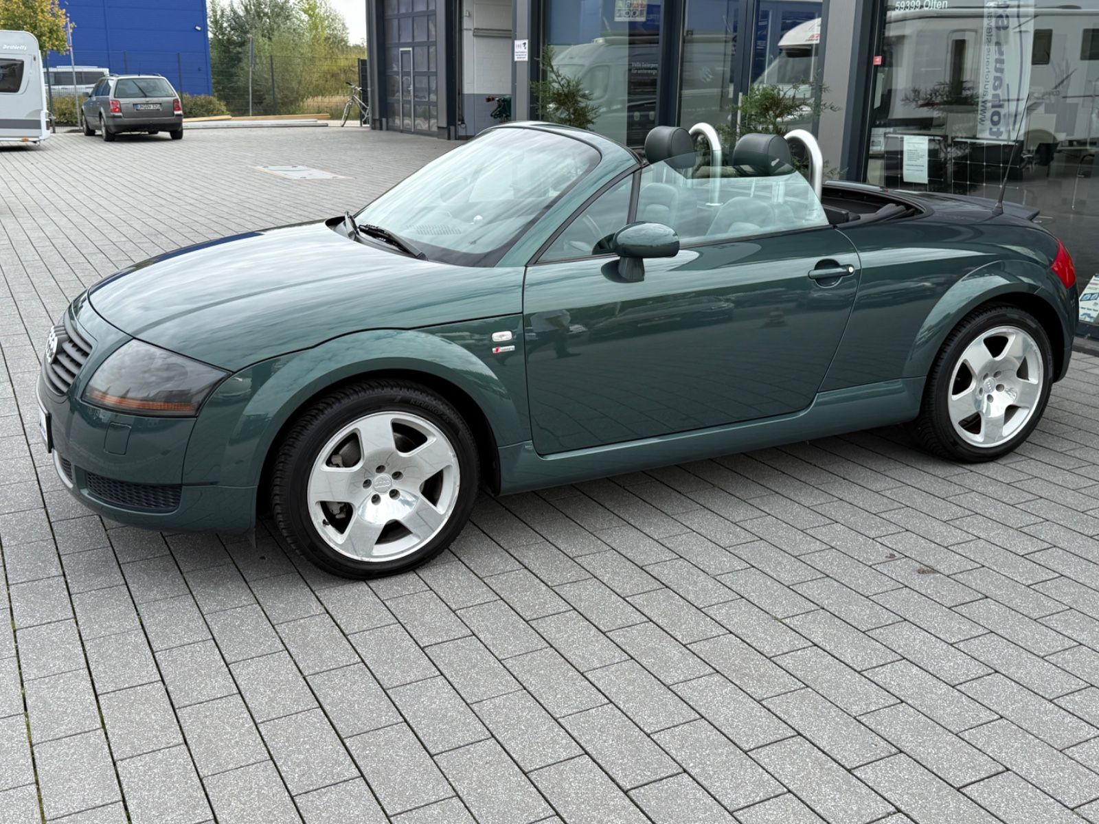 Fahrzeugabbildung Audi TT Roadster 1.8T quattro S-Line CABRIO LEDER SHZ