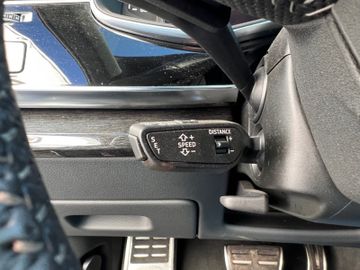 Fahrzeugabbildung Audi SQ7 4.0 quattro TDI Pano 7 Sitzer 22" uvm
