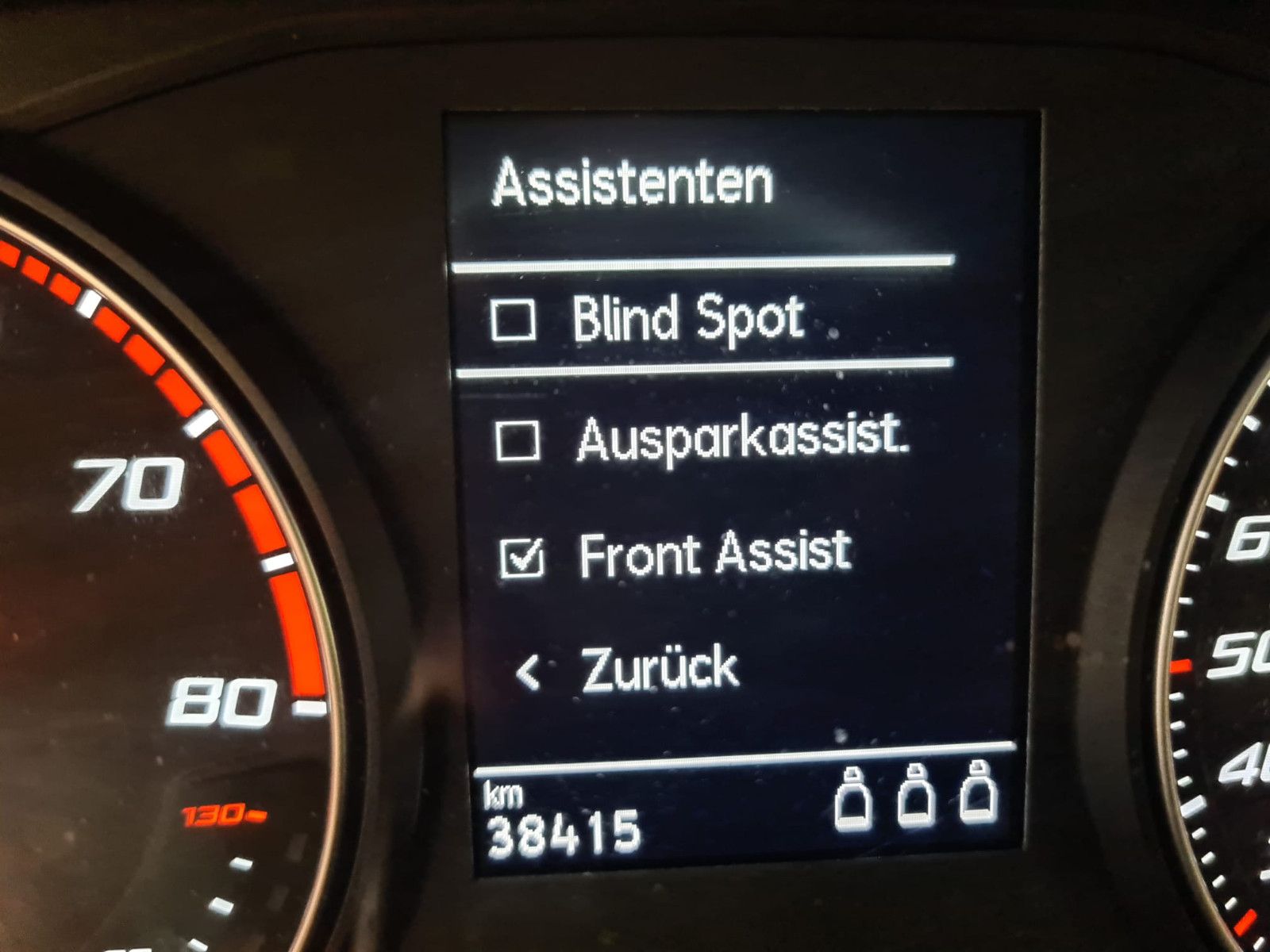 Fahrzeugabbildung SEAT Arona FR / NAVI/ KLIMA / GEPFLEGT / NUR 38TKM