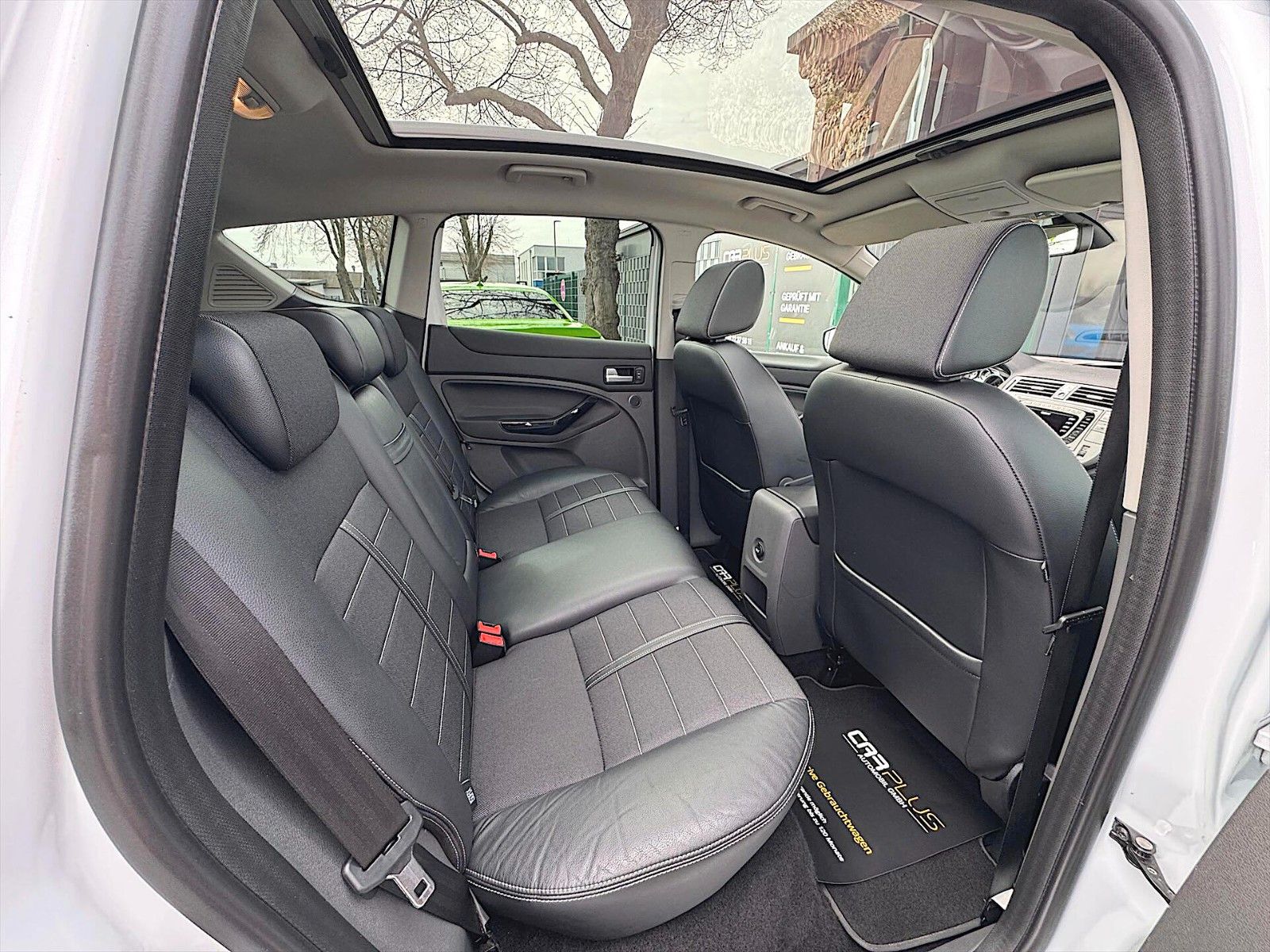 Fahrzeugabbildung Ford Kuga Titanium 2.5 Sport *Panorama*Bi-Xenon*LED*