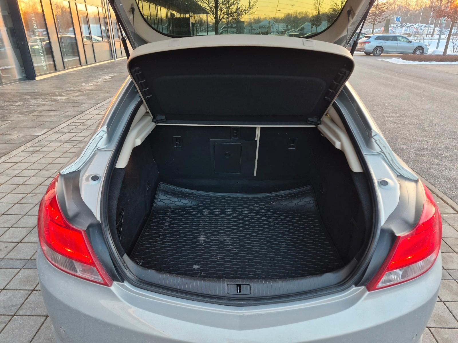 Opel Insignia 2.0 Turbo Edition Automatik