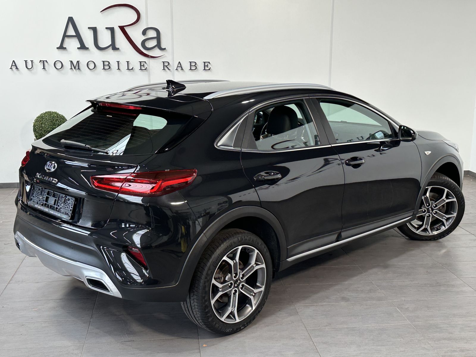 Fahrzeugabbildung Kia XCeed 1.5 T-GDI Vision NAV+LED+CARPLAY+KAM+DAB