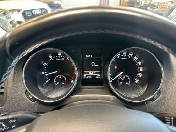 Skoda Yeti Adventure *TÜV*Xenon*Scheckheftgepfl.*Navi*