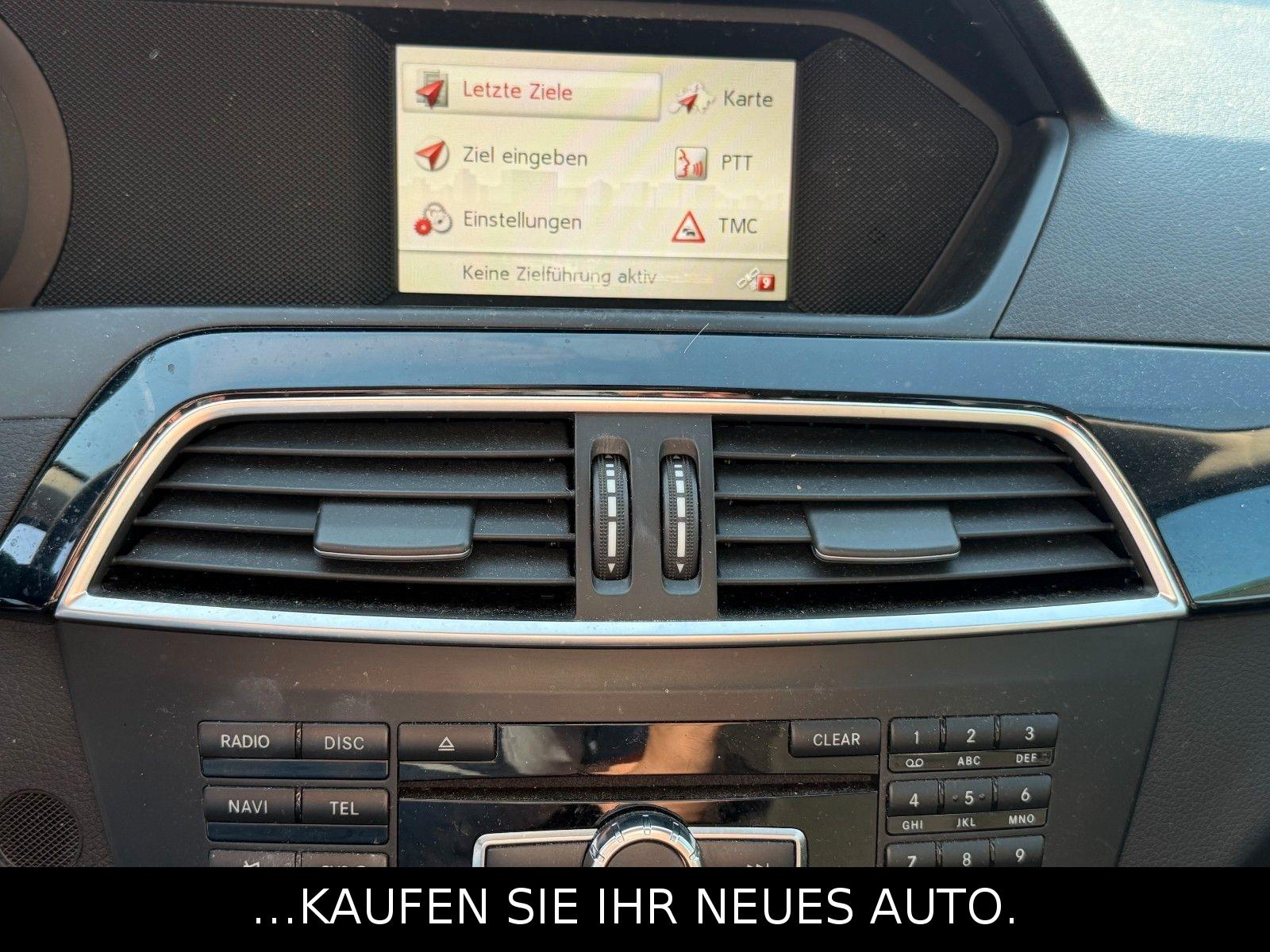 Mercedes-Benz C200 2012 — photo 10