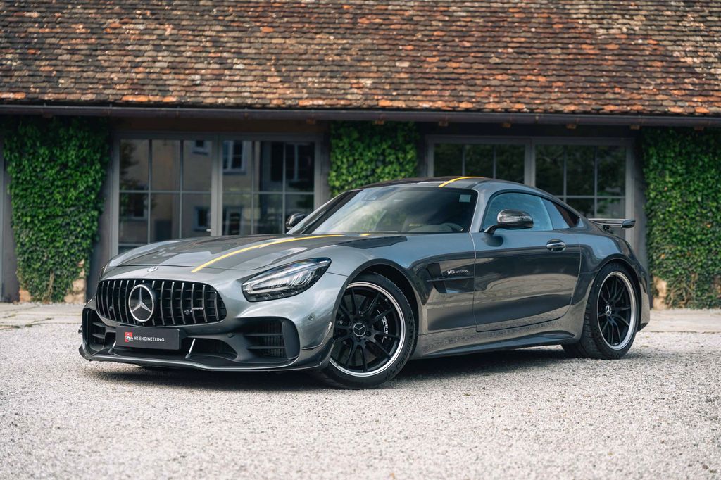 Mercedes-Benz AMG GT R