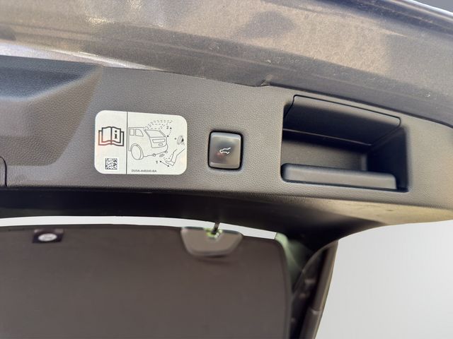 Kuga 2.0 EcoBlue Automatik Titanium X AHK, Stand