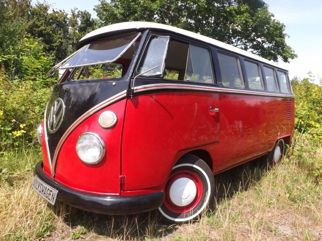 Volkswagen T1 fast wie ein teurer und wertvoller Samba-Bus!