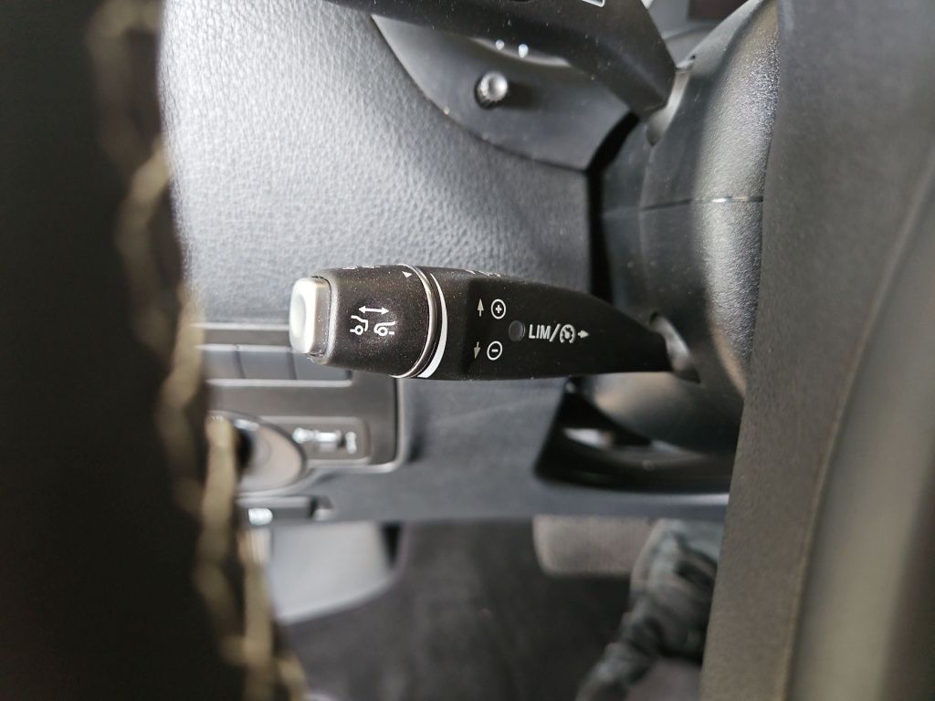 Fahrzeugabbildung Mercedes-Benz Vito 119 Tourer PRO lang 4x4 STHZ Flügeltüre AIR