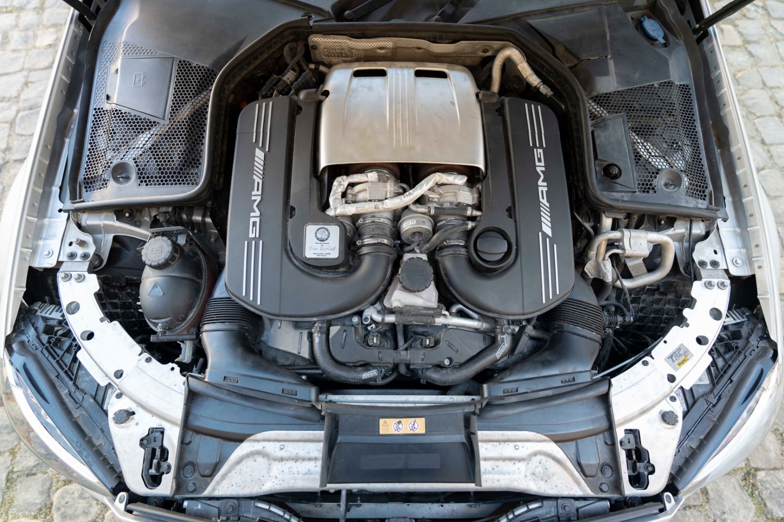 Fahrzeugabbildung Mercedes-Benz C 63 S AMG Coupe BURMESTER LED PANO 360° SHZ/K