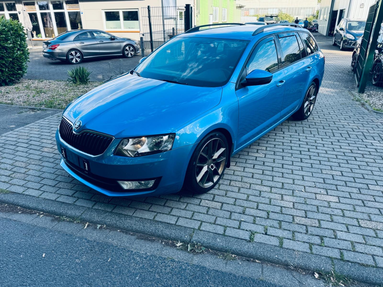 Skoda Octavia Combi Ambition*Automatik*kamera*SHZ*PDC*
